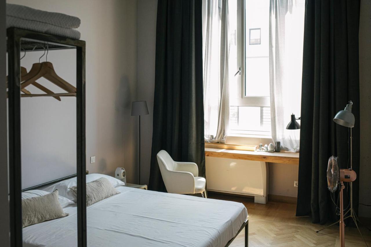 Casabase Vandrarhem Milano Exteriör bild