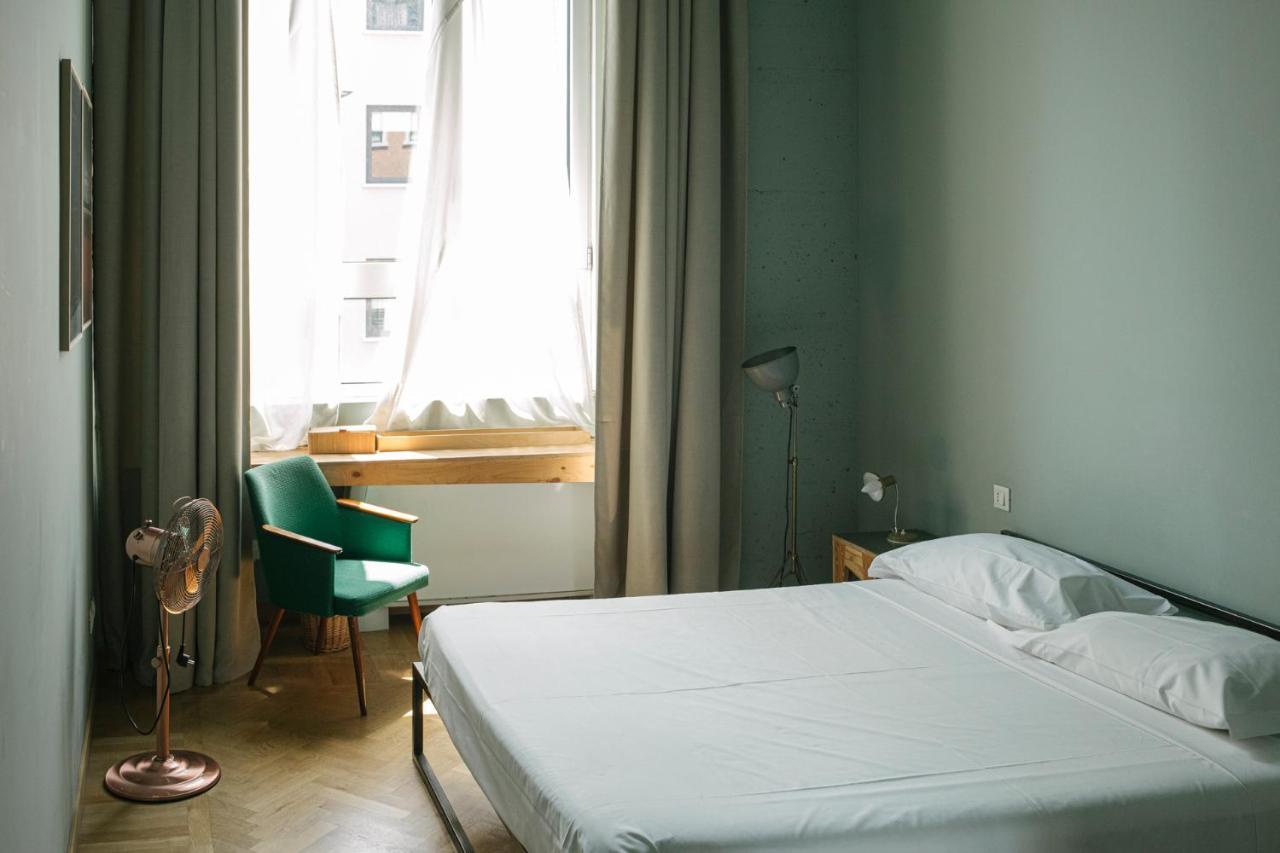 Casabase Vandrarhem Milano Exteriör bild